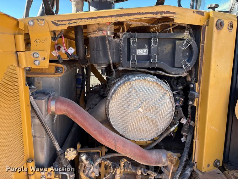 image for item EF6240 2011 Caterpillar D6T XL dozer