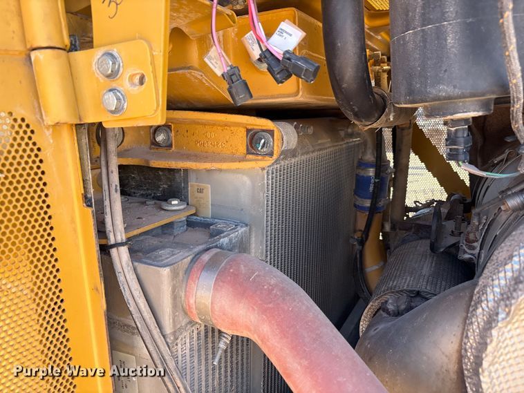 image for item EF6240 2011 Caterpillar D6T XL dozer