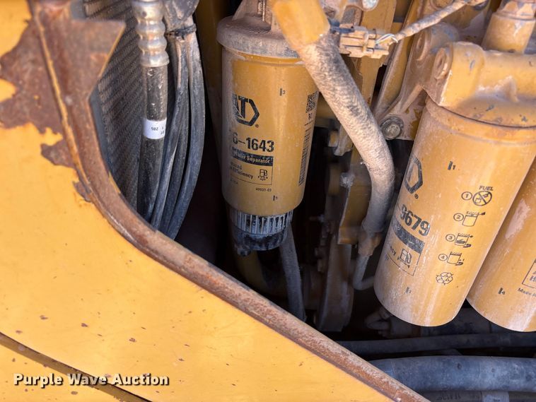 image for item EF6240 2011 Caterpillar D6T XL dozer