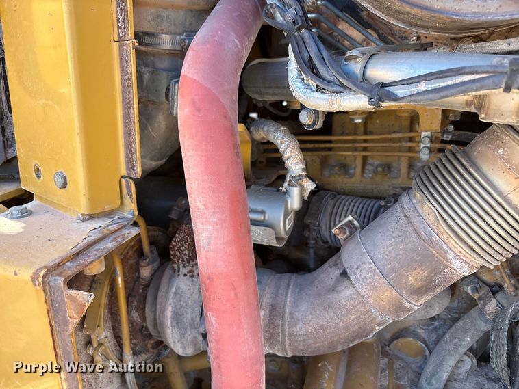 image for item EF6240 2011 Caterpillar D6T XL dozer