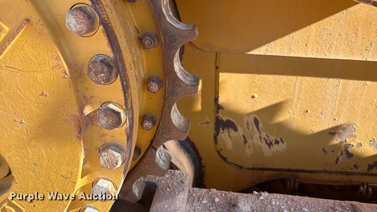 image for item EF6240 2011 Caterpillar D6T XL dozer