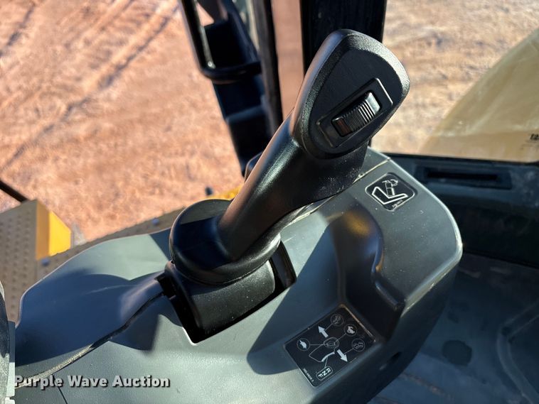 image for item EF6241 2013 Caterpillar 966K wheel loader