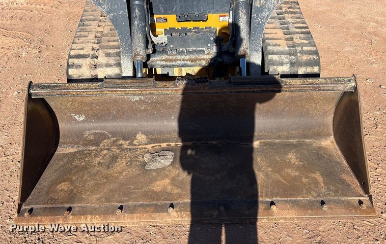 image for item EF6242 2020 John Deere 331G tracked skid steer loader