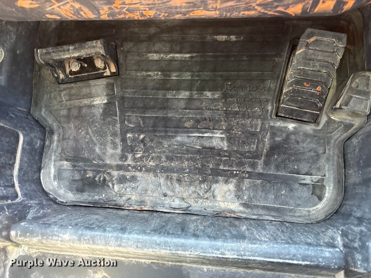 image for item EF6242 2020 John Deere 331G tracked skid steer loader