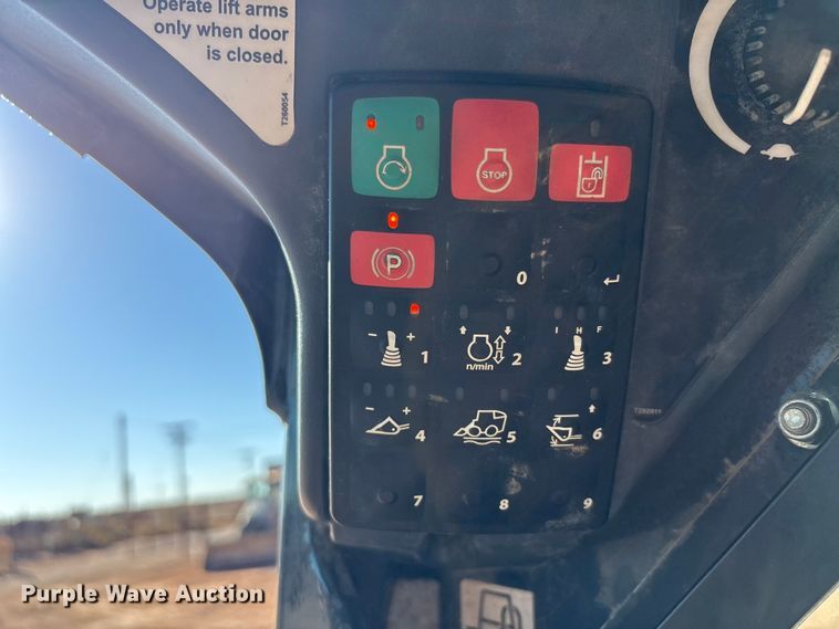 image for item EF6242 2020 John Deere 331G tracked skid steer loader