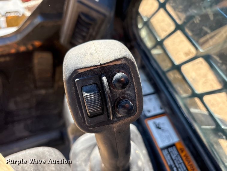 image for item EF6242 2020 John Deere 331G tracked skid steer loader