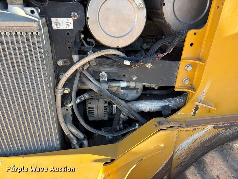 image for item EF6242 2020 John Deere 331G tracked skid steer loader