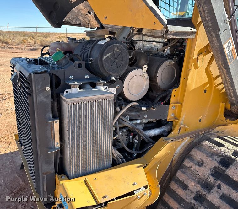 image for item EF6242 2020 John Deere 331G tracked skid steer loader