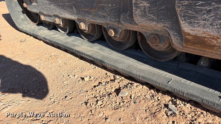 image for item EF6242 2020 John Deere 331G tracked skid steer loader