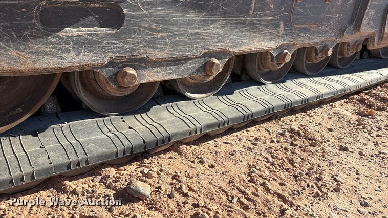 image for item EF6242 2020 John Deere 331G tracked skid steer loader