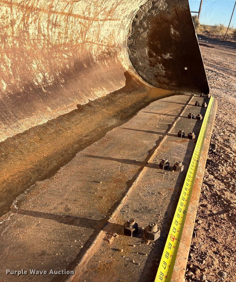 image for item EF6243 2012 Volvo BL70B backhoe