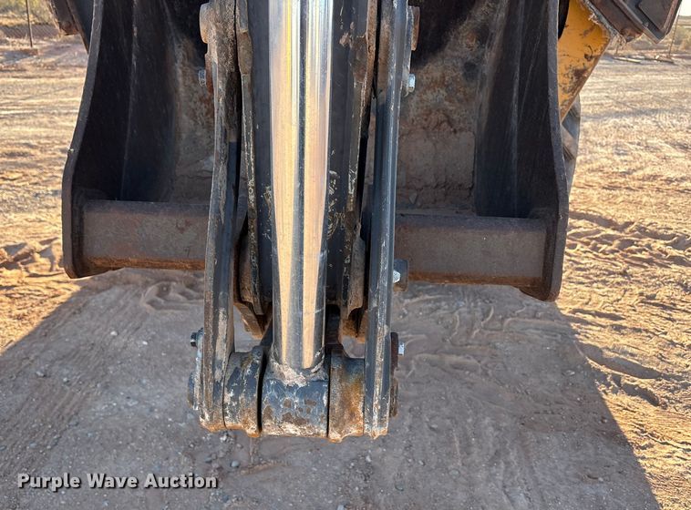 image for item EF6243 2012 Volvo BL70B backhoe