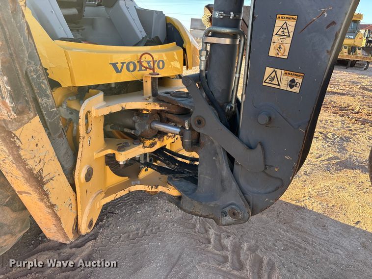 image for item EF6243 2012 Volvo BL70B backhoe