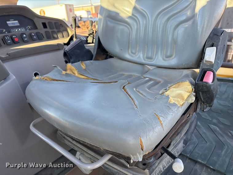 image for item EF6243 2012 Volvo BL70B backhoe