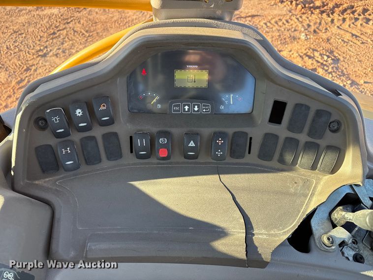 image for item EF6243 2012 Volvo BL70B backhoe