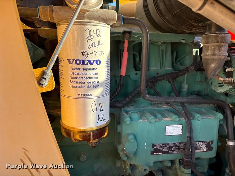 image for item EF6243 2012 Volvo BL70B backhoe