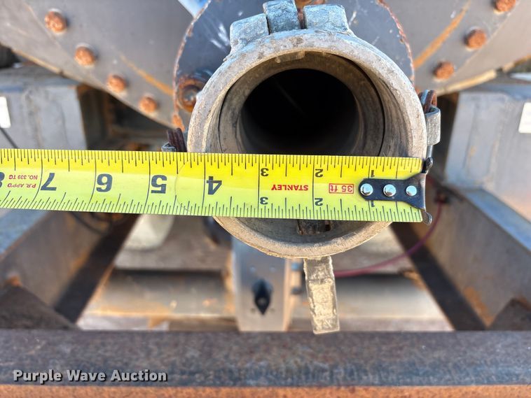 image for item EF6244 2002 Mack RD water truck