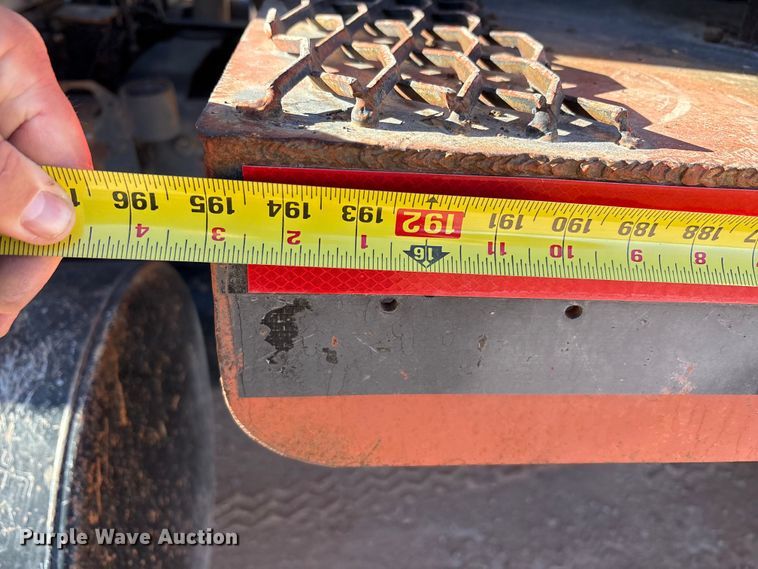 image for item EF6244 2002 Mack RD water truck