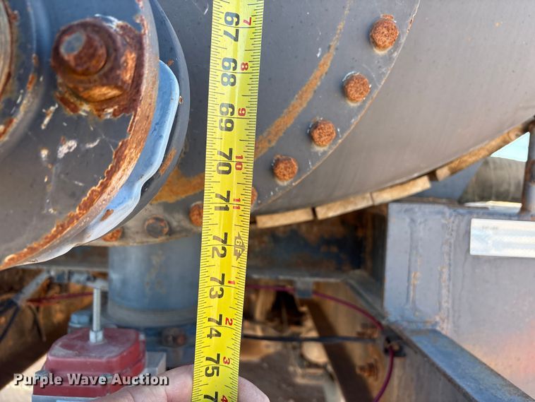 image for item EF6244 2002 Mack RD water truck