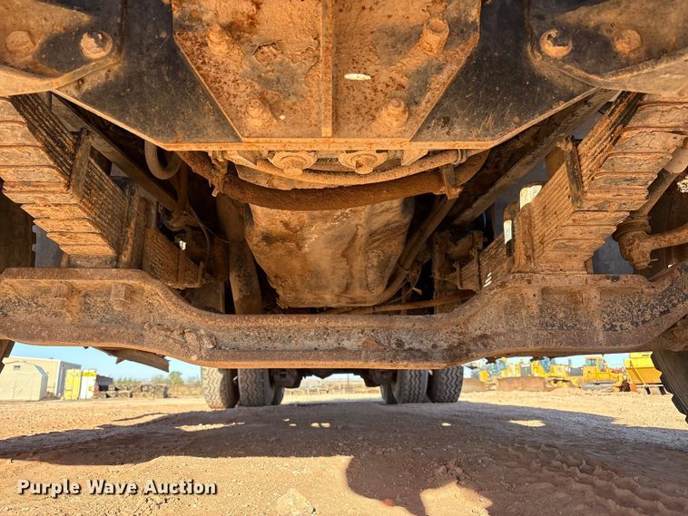 image for item EF6244 2002 Mack RD water truck