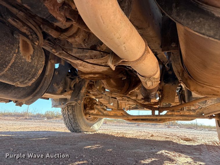 image for item EF6244 2002 Mack RD water truck