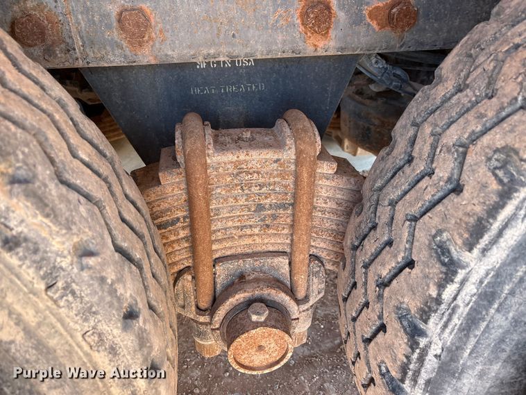 image for item EF6244 2002 Mack RD water truck