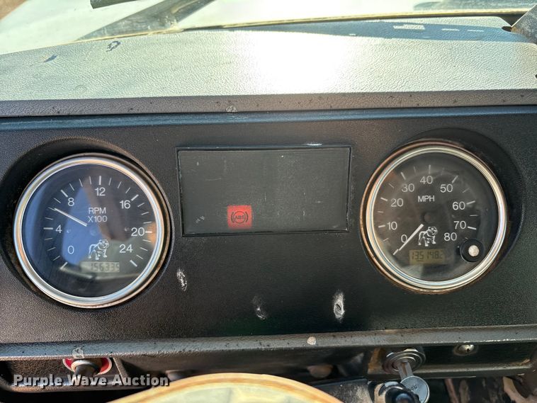 image for item EF6244 2002 Mack RD water truck