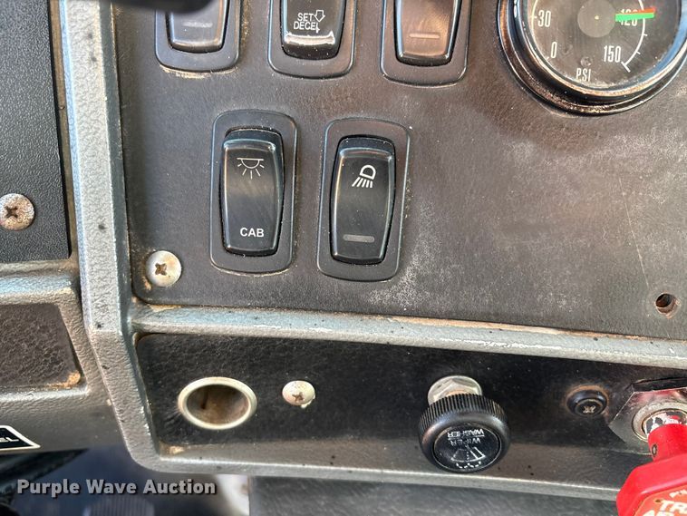 image for item EF6244 2002 Mack RD water truck