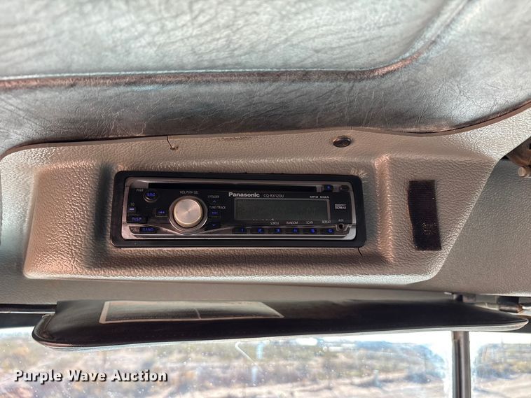 image for item EF6244 2002 Mack RD water truck