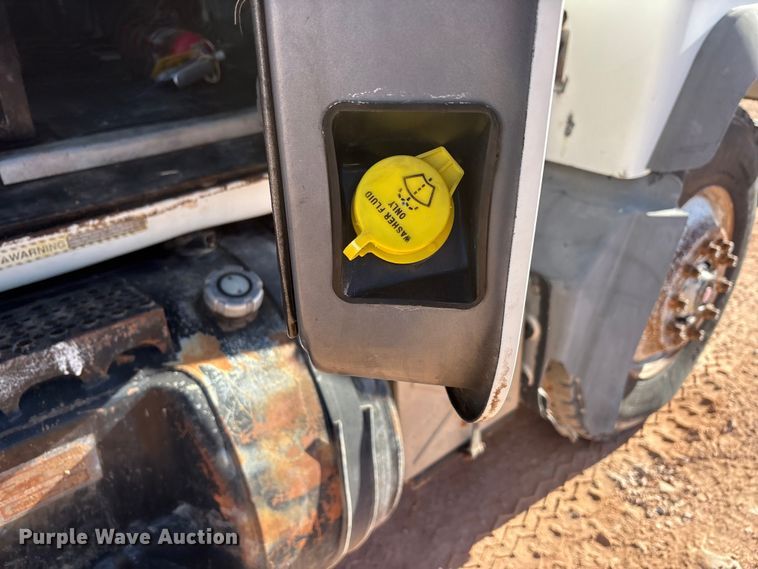 image for item EF6244 2002 Mack RD water truck