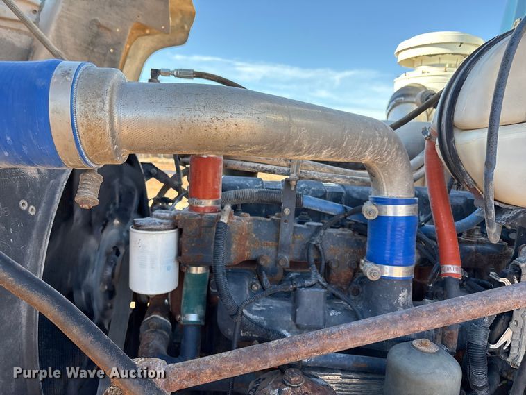 image for item EF6244 2002 Mack RD water truck