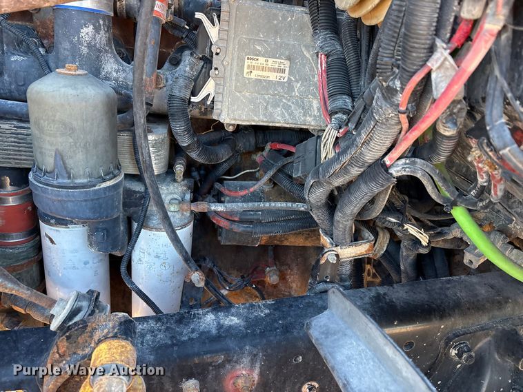 image for item EF6244 2002 Mack RD water truck