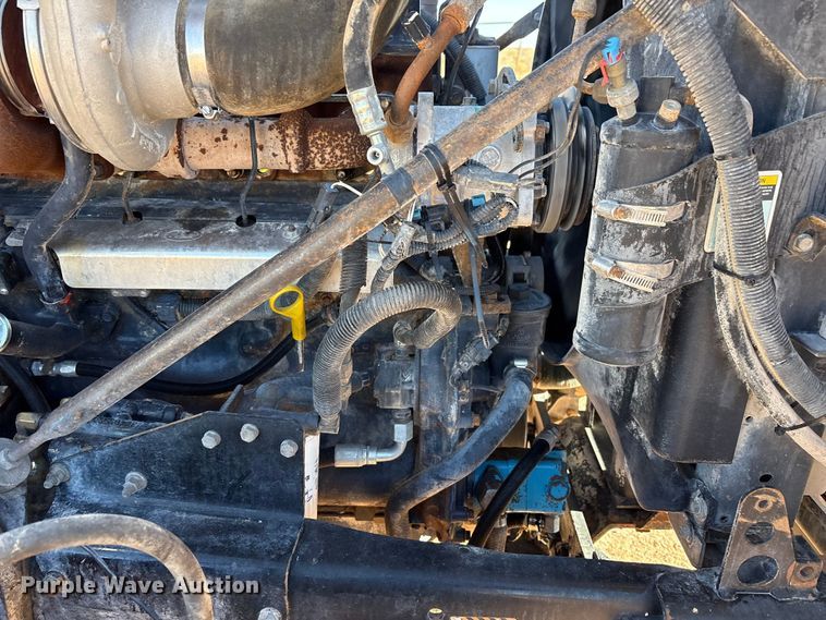 image for item EF6244 2002 Mack RD water truck