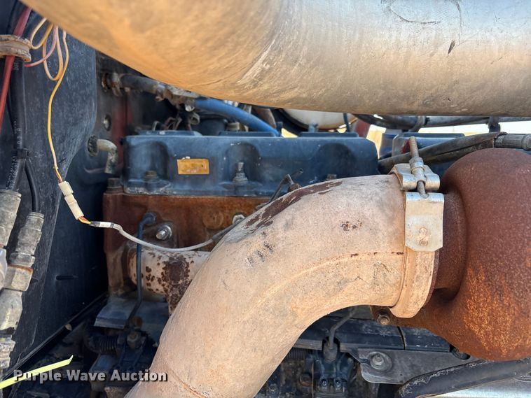 image for item EF6244 2002 Mack RD water truck