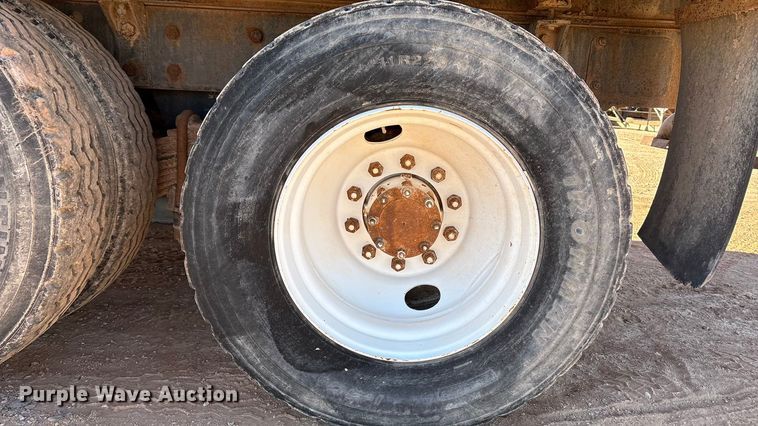 image for item EF6244 2002 Mack RD water truck