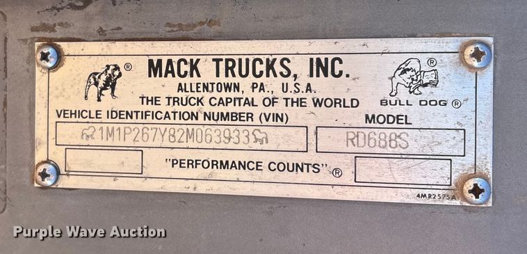 image for item EF6244 2002 Mack RD water truck