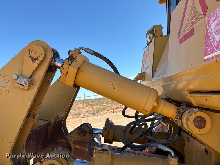 image for item EF6245 2008 Caterpillar D8T dozer