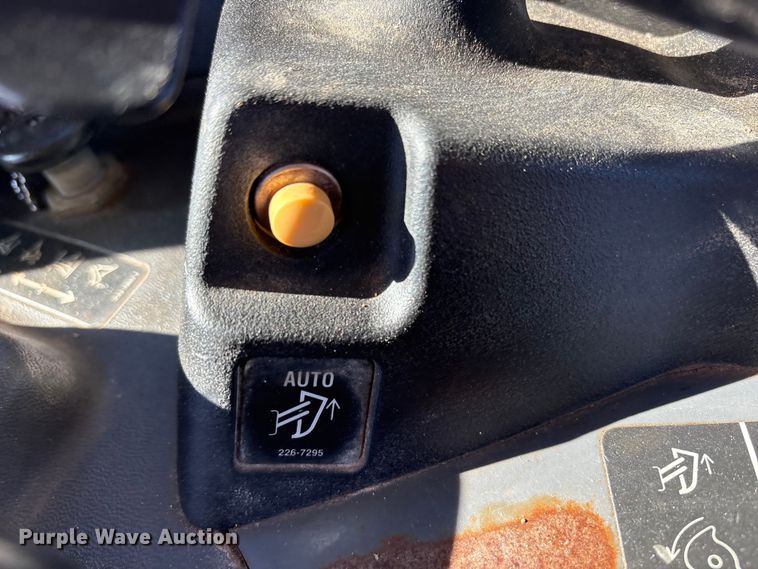 image for item EF6245 2008 Caterpillar D8T dozer