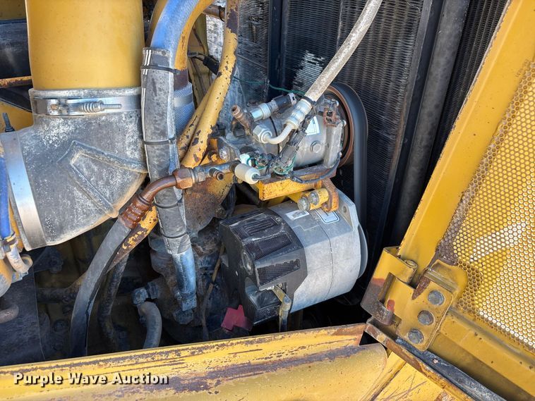 image for item EF6245 2008 Caterpillar D8T dozer