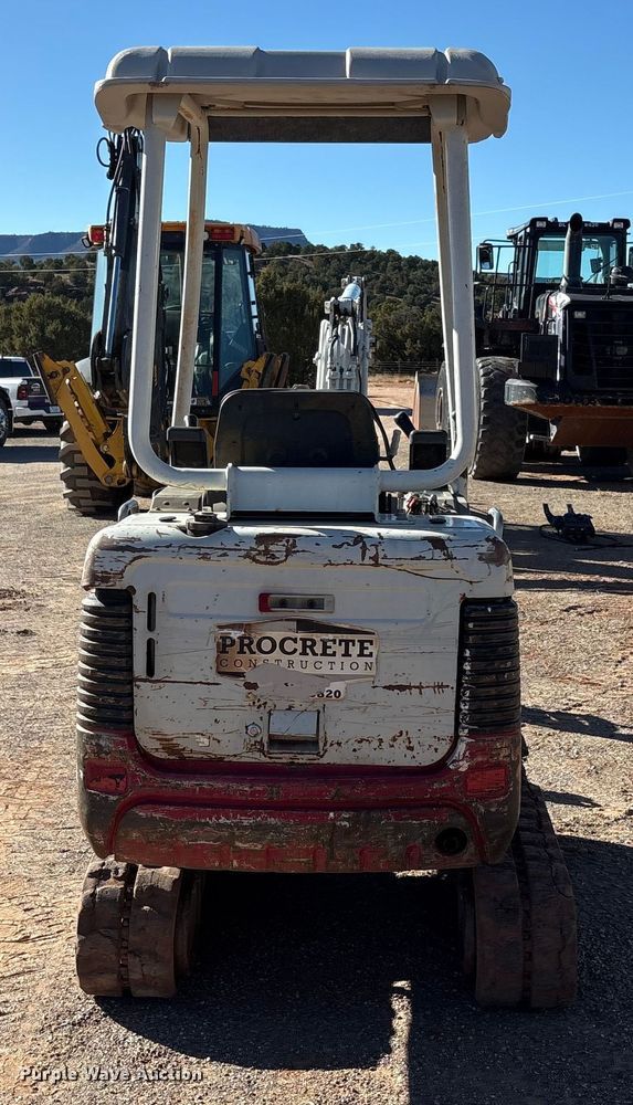 image for item EF6246 2006 Takeuchi TB016 mini excavator