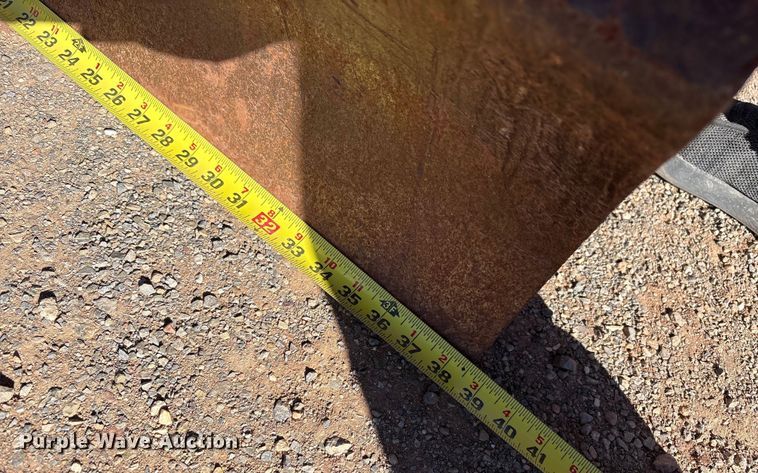 image for item EF6246 2006 Takeuchi TB016 mini excavator