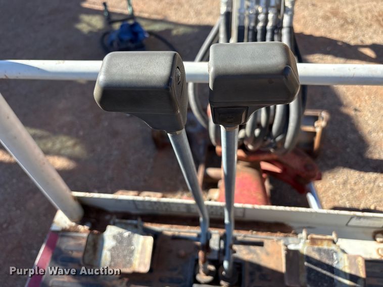 image for item EF6246 2006 Takeuchi TB016 mini excavator