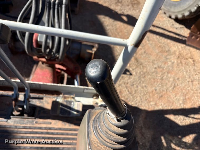 image for item EF6246 2006 Takeuchi TB016 mini excavator