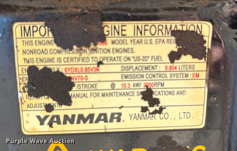 image for item EF6246 2006 Takeuchi TB016 mini excavator