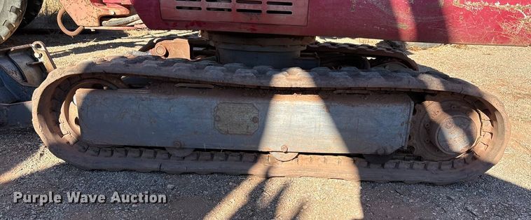 image for item EF6246 2006 Takeuchi TB016 mini excavator
