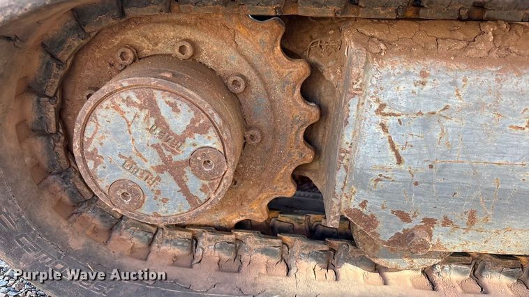 image for item EF6246 2006 Takeuchi TB016 mini excavator