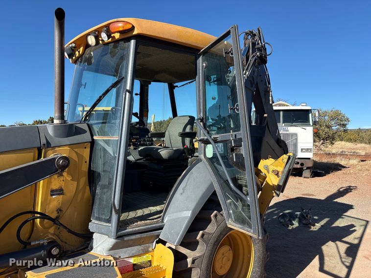 image for item EF6247 2019 John Deere 310L EP backhoe