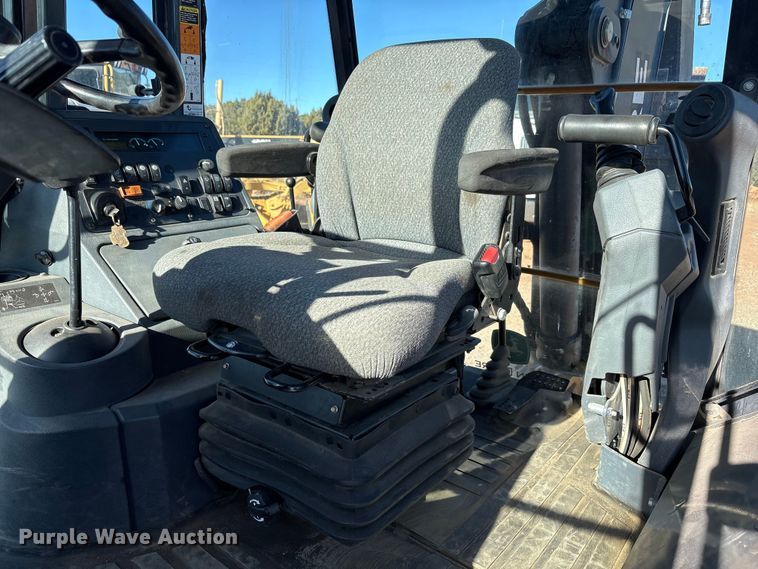 image for item EF6247 2019 John Deere 310L EP backhoe