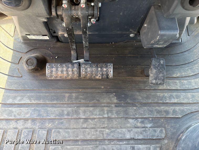 image for item EF6247 2019 John Deere 310L EP backhoe