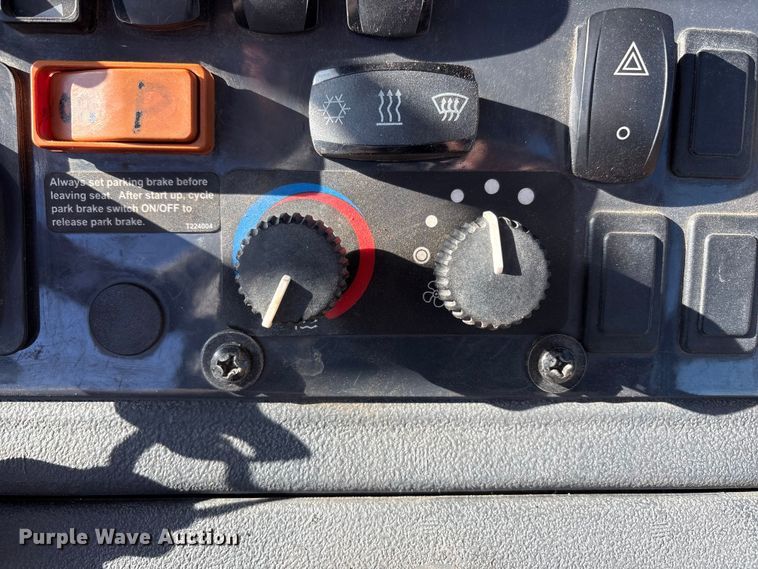 image for item EF6247 2019 John Deere 310L EP backhoe